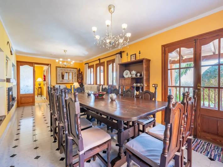 Villa für 12 Personen, mit Garten und Sauna sowie Pool und Whirlpool, kinderfreundlich in Alcúdia - 4