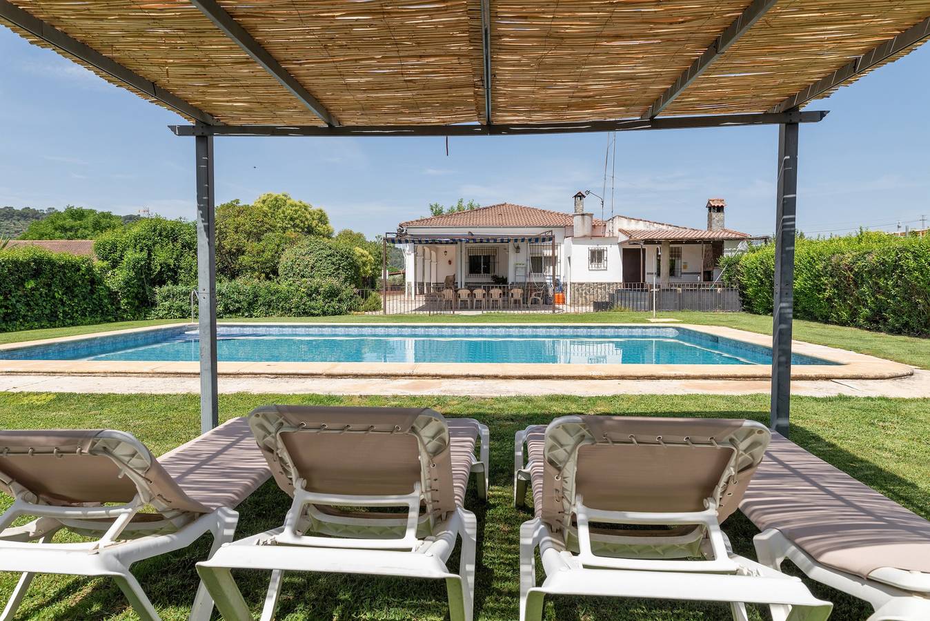 Casa Rural 'El Olmo - Nur Familien' mit Bergblick, Wlan und Klimaanlage in Posadas, Córdoba Provinz