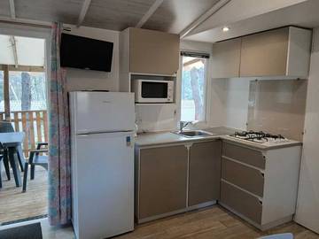 Camping voor 6 Personen in Fabrezan, Narbonne en omgeving, Afbeelding 2