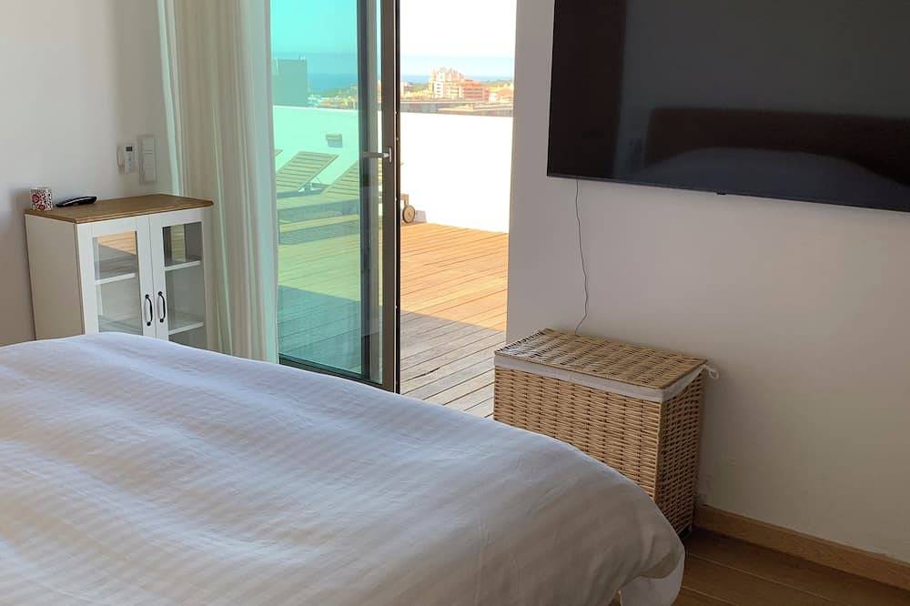 Appartamento intero, Appartamento Attico con terrazza 360 che offre una vista favolosa sulla costa di Cascais. in Cascais e Estoril, Costa de Lisboa