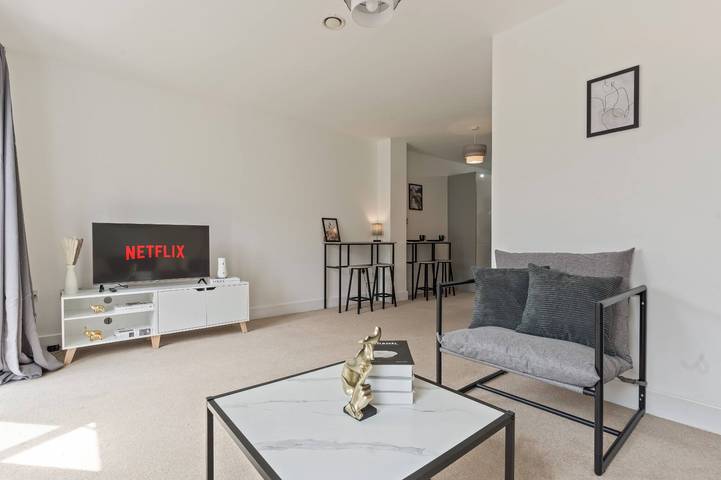 Elegante casa con 3 camere da letto vicino a musei, arena e parchi in Birmingham, Birmingham e dintorni