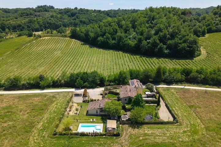 Villa pour 4 personnes, avec piscine et jardin, animaux acceptés à Montevarchi