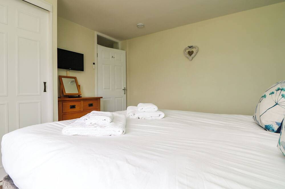 Bayview, pet friendly in Watergate Bay in Watergate Bay, Newquay