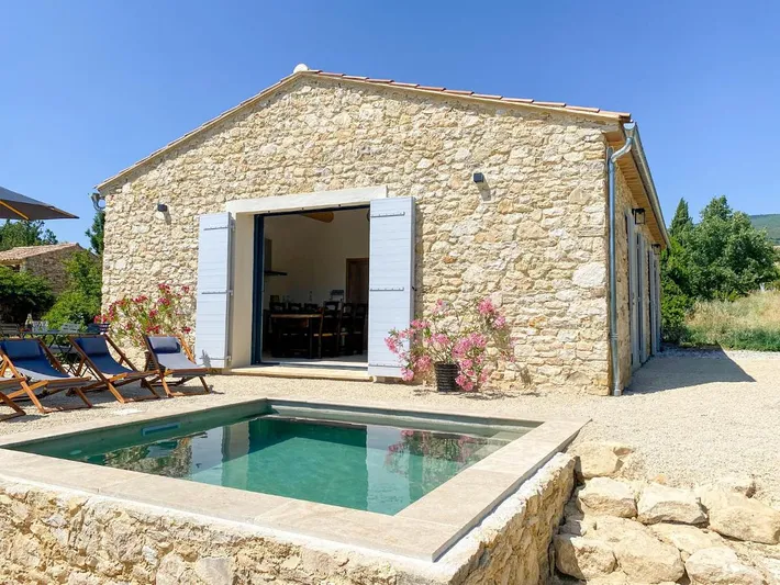Casa de vacaciones para 4 personas, con jardín además de vistas y piscina - 1