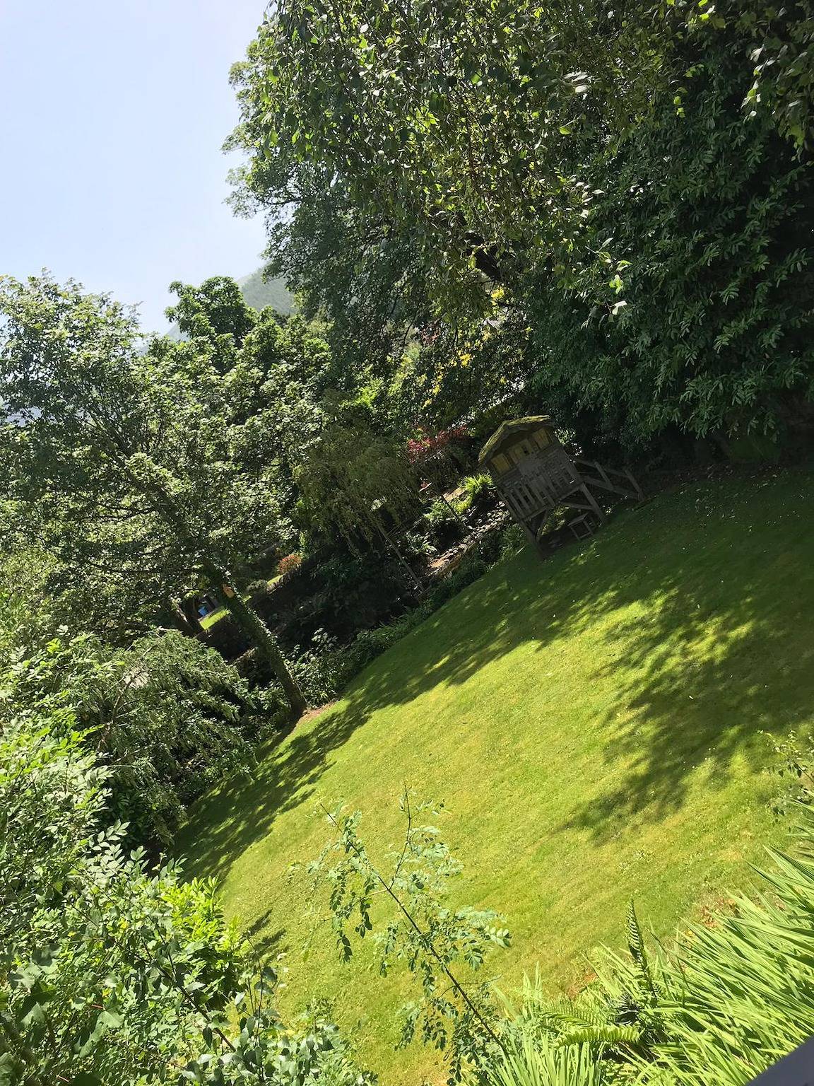 Entire holiday apartment, Beautiful Garden Double Room with private Access in Rostrevor, County Down