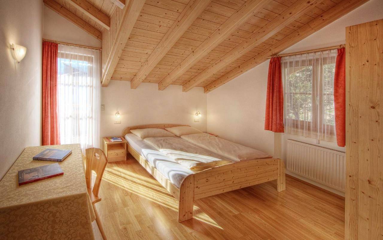 Ganze Wohnung, Ferienhof "Lindenhof" in Kurtatsch an der Weinstraße, Nonsberggruppe