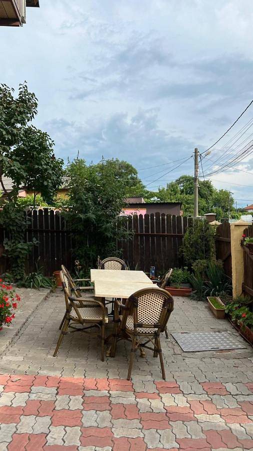 Maison d’hôte pour 3 personnes, avec Balcon et Terrasse ainsi que Jardin et Vue dans Constanța - 2