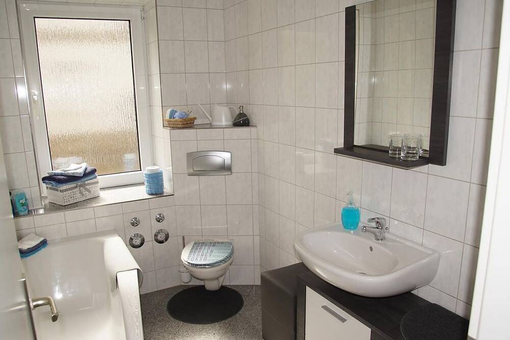 Ganze Wohnung, Ferienwohnung Kermärchen - Sonnige Ferienwohnung (60qm) mit Garten in Gelenau (Erzgebirge), Erzgebirge