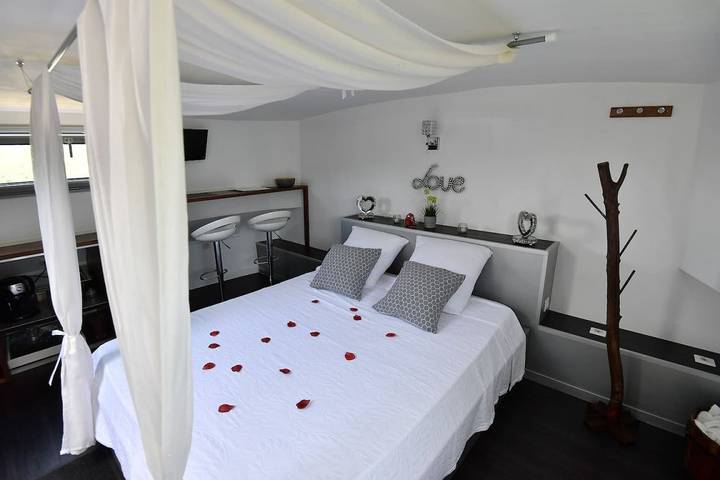 Chambre d’hôte pour 2 personnes, avec jacuzzi - 1