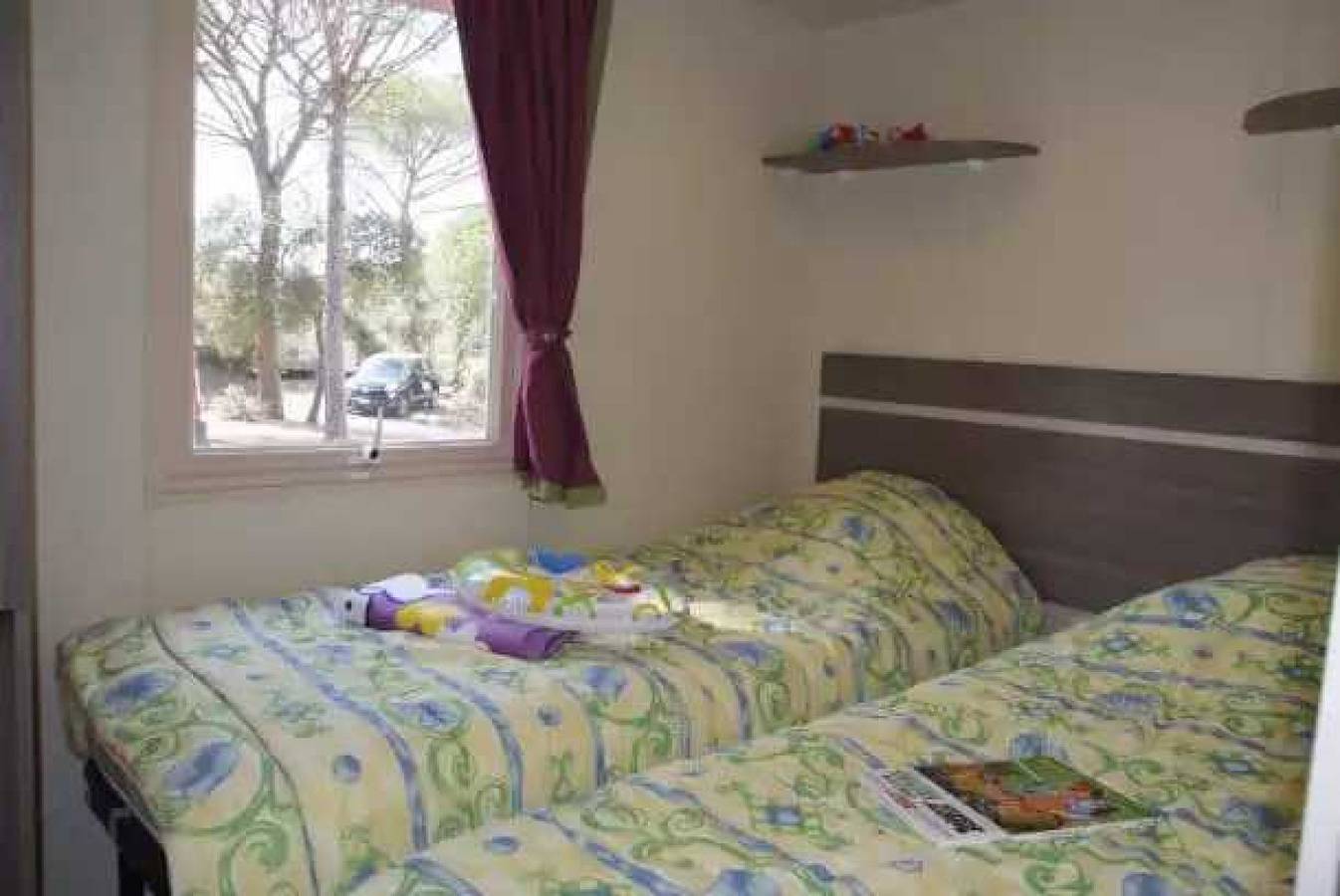 Zecamping 4 étoiles espace aquatique locatif Tv 24m2 4 pers in Hyeres, Parc national Port-Cros