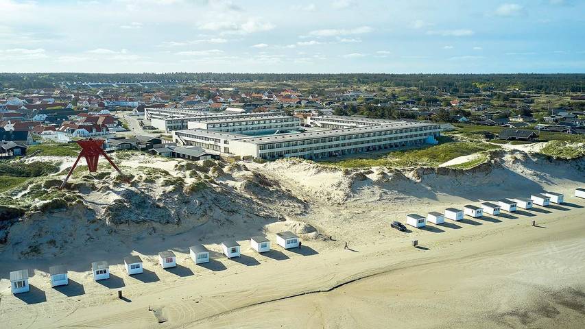 Holiday letting for 6 people, with hot tub and pool as well as sauna in Denmark