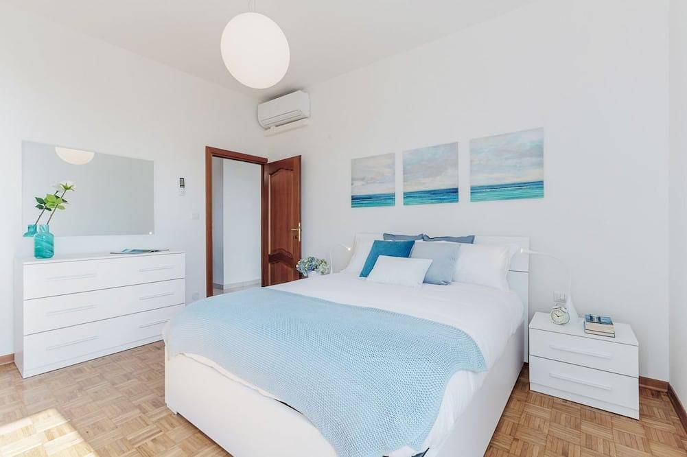 Entire apartment, Bright Flat with Terrace in Ferrara, Ferrara Province