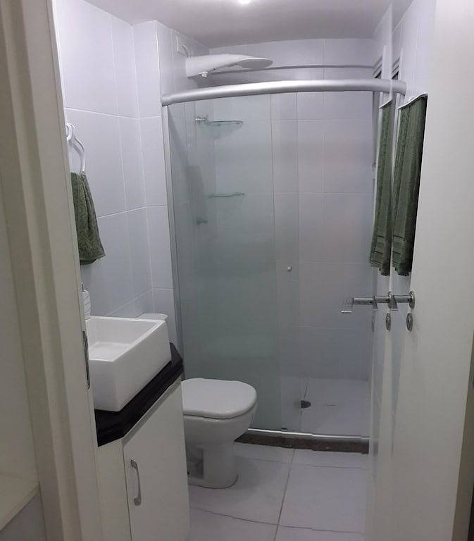 Casas e apartamentos de temporada para 8 pessoas, com piscina e balcão no Alagoas