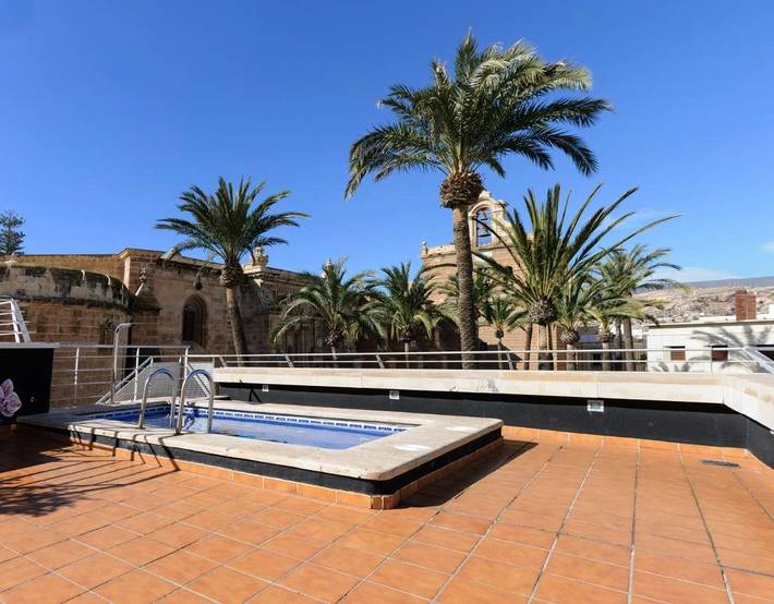 Hôtel pour 10 personnes, avec Terrasse et Piscine