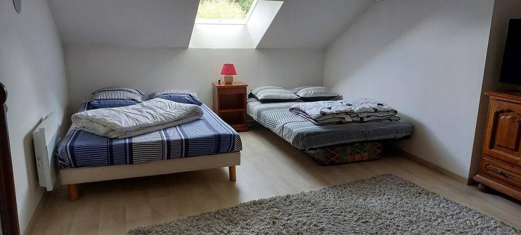 Chambre d’hôte pour 8 personnes, avec bassin pour enfant et terrasse ainsi que piscine et jardin dans Nièvre - 4