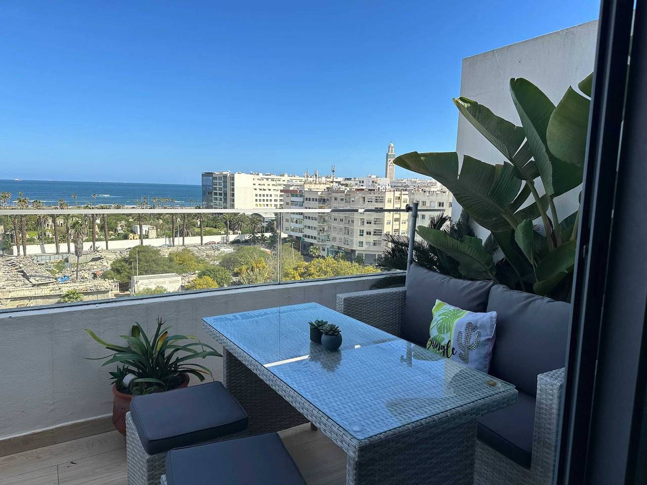 Entire apartment, Spacious Apartment in Casablanca with Stunning Sea View in Casablanca, Grand Casablanca region