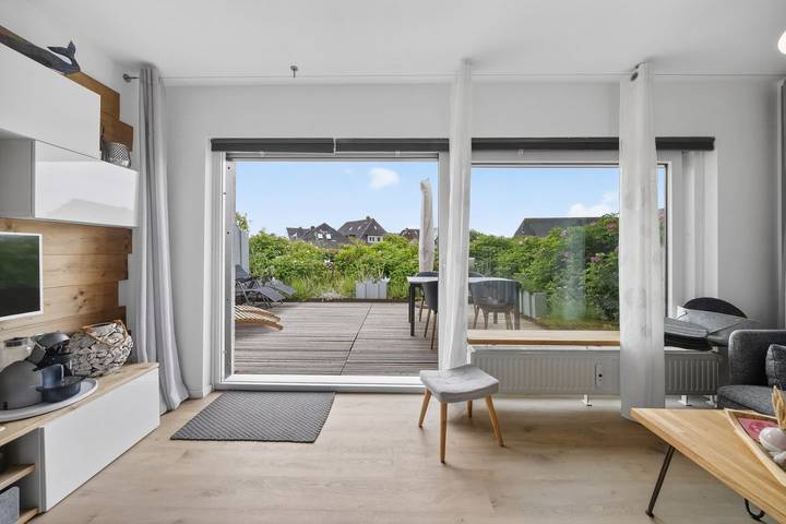 Ganze Wohnung, Gemütliche 3 Zimmer Wohnung mit Terrasse und Schwimmbad in Hörnum, Sylt