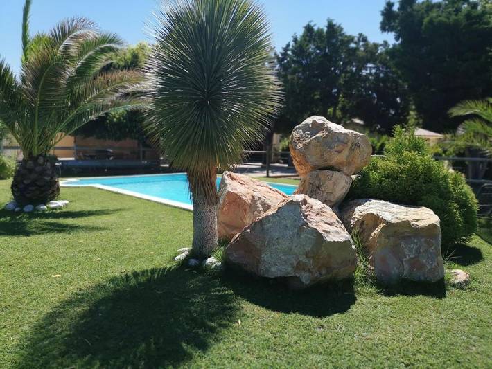 Location de vacances pour 8 personnes, avec jardin et piscine, adapté aux familles à Courthézon - 2