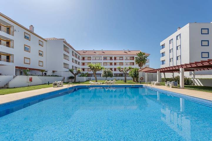 Ferienwohnung für 4 Personen, mit Balkon und Garten sowie Pool - 1