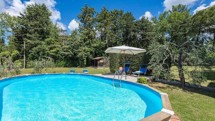 Location de vacances pour 6 personnes, avec jardin ainsi que balcon et piscine dans San Sano - 2