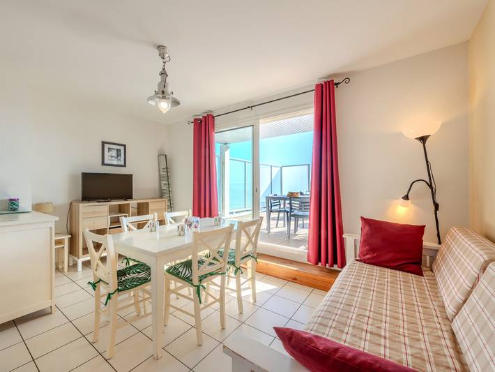 Location de vacances pour 5 personnes, avec Terrasse et Piscine à Plougonvelin