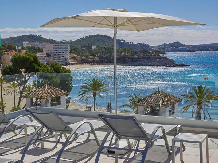 Appartamento, con Balcone e Terrazza nonché Piscina e Panorama a Peguera