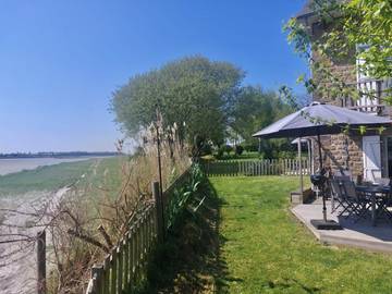 Gîte pour 6 personnes, avec terrasse et jardin à Le Val-Saint-Père