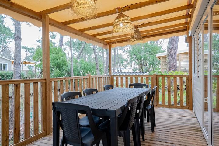 Mobil home pour 8 personnes, avec jardin et bassin pour enfant, animaux acceptés à Lège-Cap-Ferret