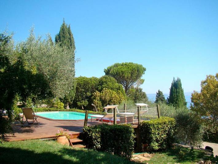 Ferienhaus für 8 Personen, mit Terrasse und Garten sowie Pool und Ausblick in Porto Santo Stefano - 2