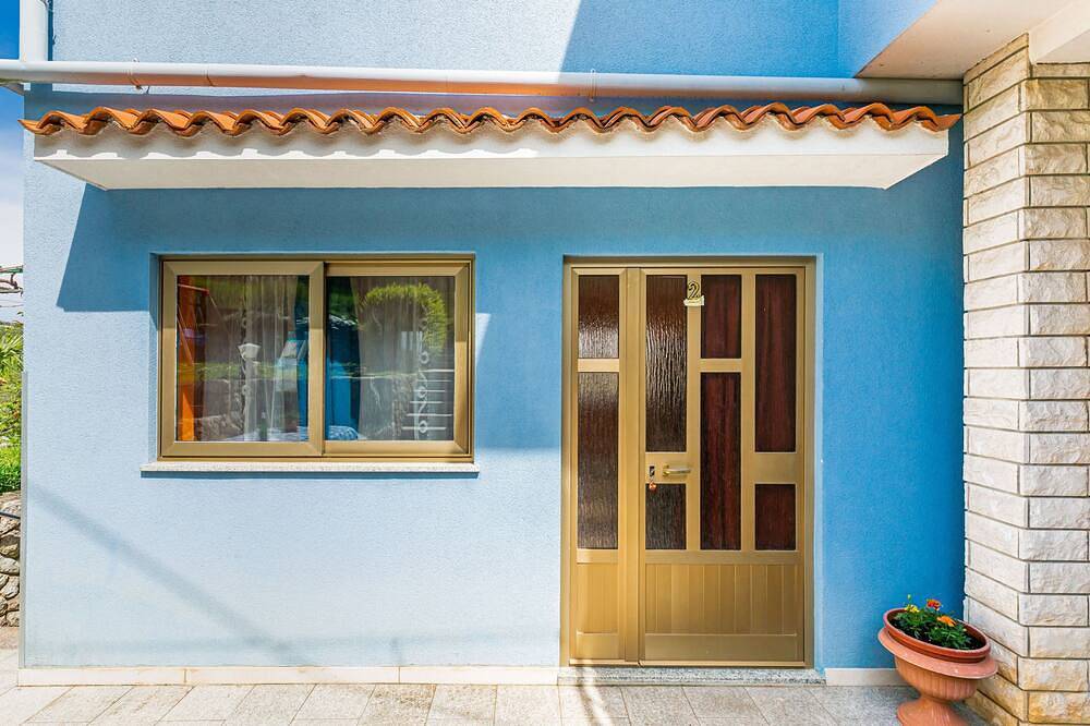 Ganze Wohnung, Studio Appartement mit Terrasse Brsec, Opatija in Martina (Kvarner Bucht), Moscenicka Draga