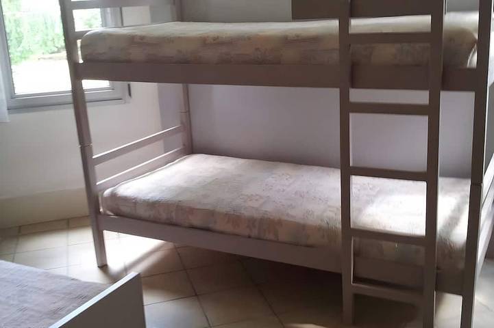 Location de vacances pour 10 personnes, avec terrasse et jardin à Corme-Écluse - 4