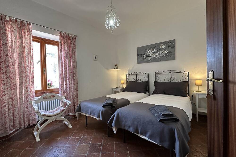 Casa Monti 8 Pax by Villasretreats with pool, Bbq near Cinque Terre and Versilia in Licciana Nardi, Val di Magra