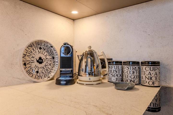 Chalet pour 8 personnes, avec vue sur le lac ainsi que vue et balcon, adapté aux familles à Vaujany - 4