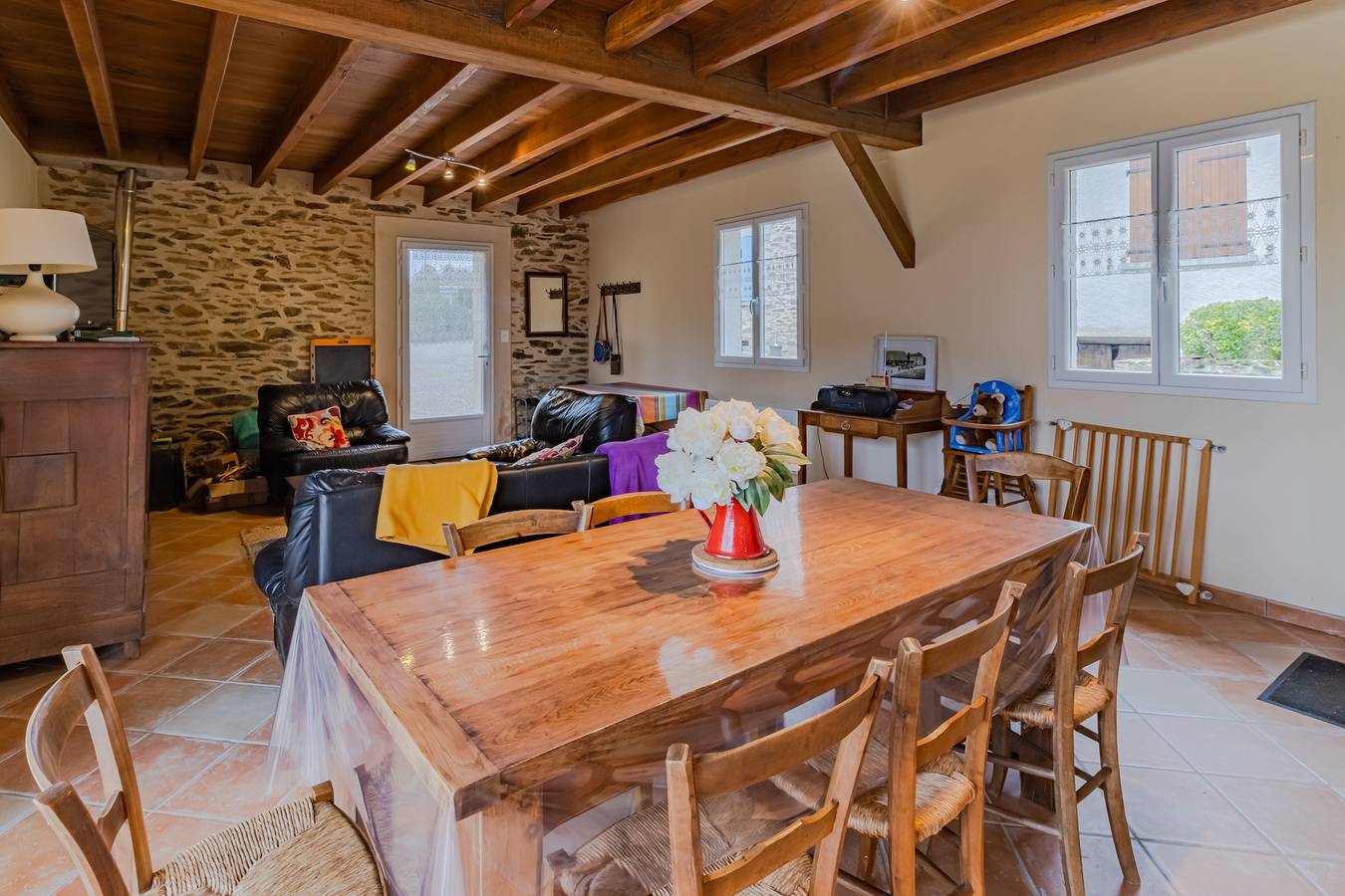 Gîte 'Le Bûcher' – Authentieke charme met terras, balkon en gedeelde tuin midden in de natuur in Saint-Jory-de-Chalais, Regionaal Natuurpark van de Perigord-Limousin