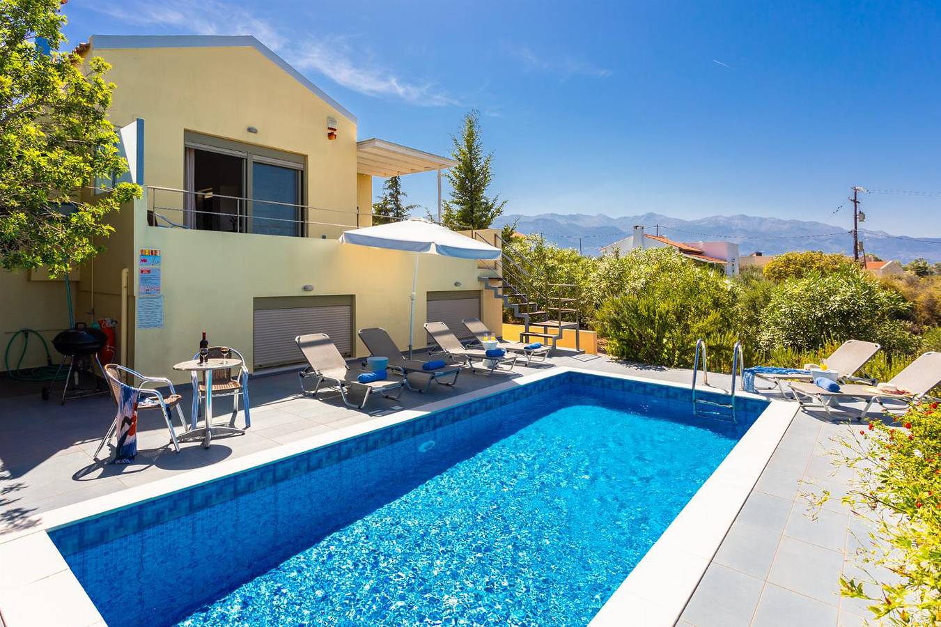 Villa Arda in Xirosterni, Vamos