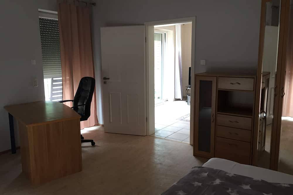 Appartamento intero, Appartamento \"bagno Leuker\" con 110m² per 3 persone al primo piano, il quarto persona possibile in Bad Schönborn, Kraichgau