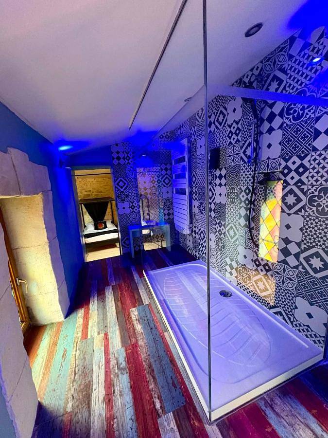 Gîte pour 2 personnes, avec terrasse ainsi que jacuzzi et sauna à Châteauneuf-du-Rhône - 2