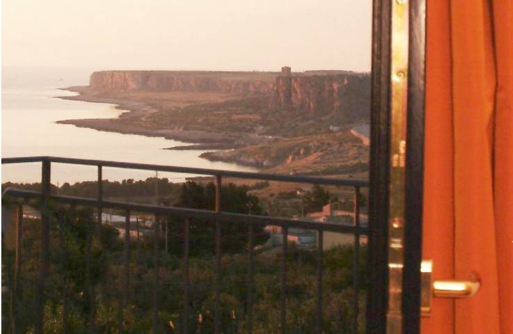 Chambre d’hôte pour 4 personnes, avec vue ainsi que jardin et balcon à San Vito Lo Capo - 2