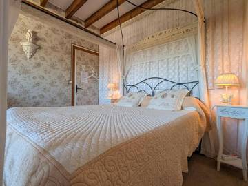 Chambre d’hôte pour 4 personnes, avec jardin à Valençay