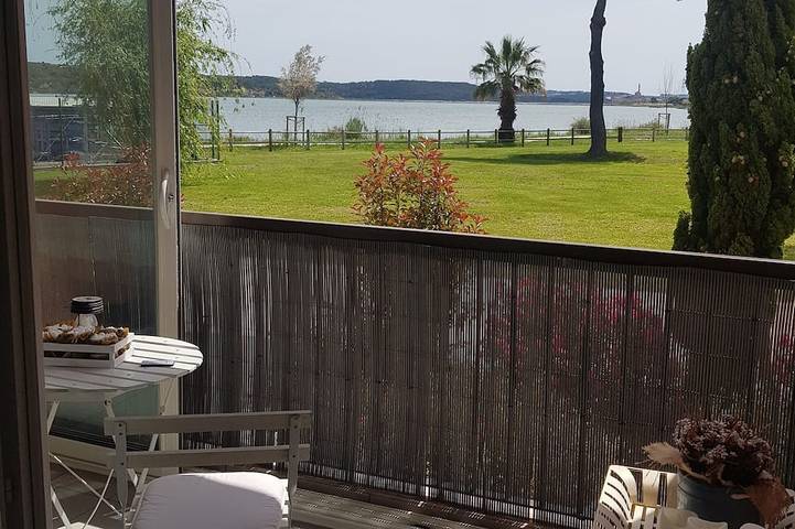 Appartement de vacances pour 4 personnes, avec piscine ainsi que balcon et jacuzzi