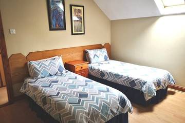 Beach House for 16 People in Tramore, Munster, Photo 3
