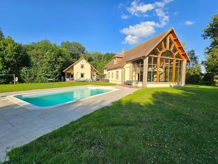 Villa pour 22 personnes, avec jardin et piscine