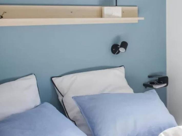 Mobil home pour 2 personnes, avec Terrasse et Piscine dans l' Ain - 4