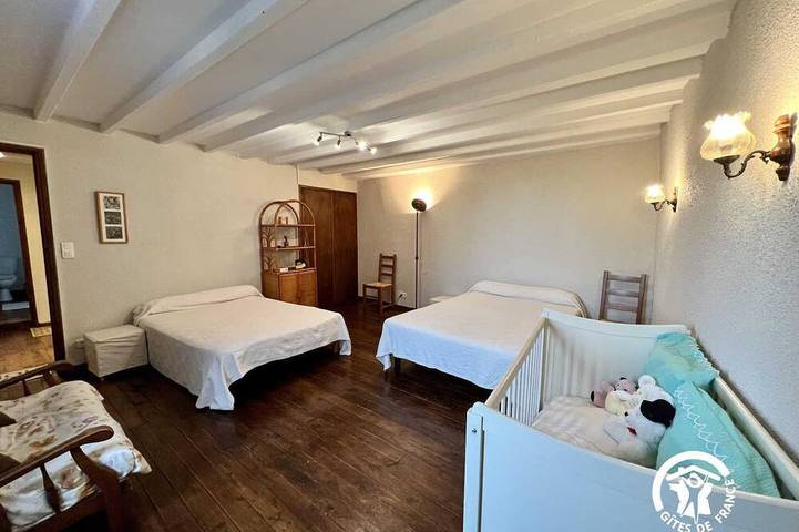 Location de vacances pour 5 personnes, avec jardin à Limousis - 3