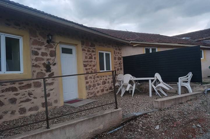 Gîte pour 5 personnes à Pont-Trambouze