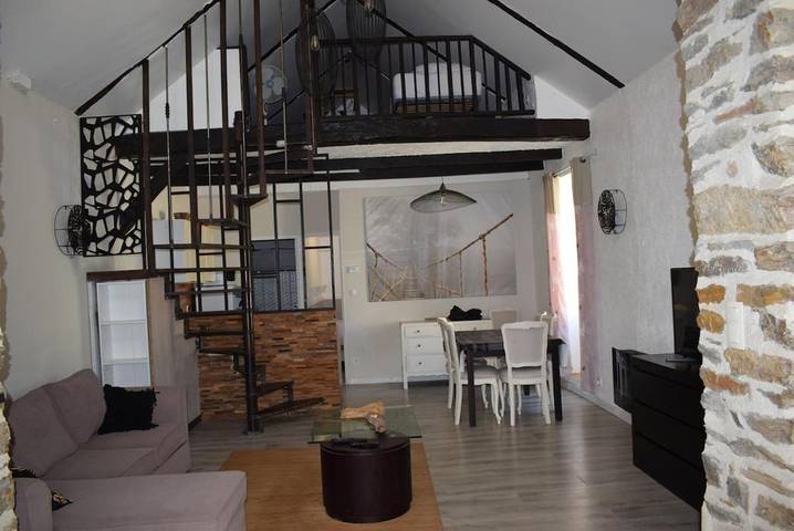 Location de vacances pour 6 personnes, avec terrasse et vue, animaux acceptés à Trébas - 3