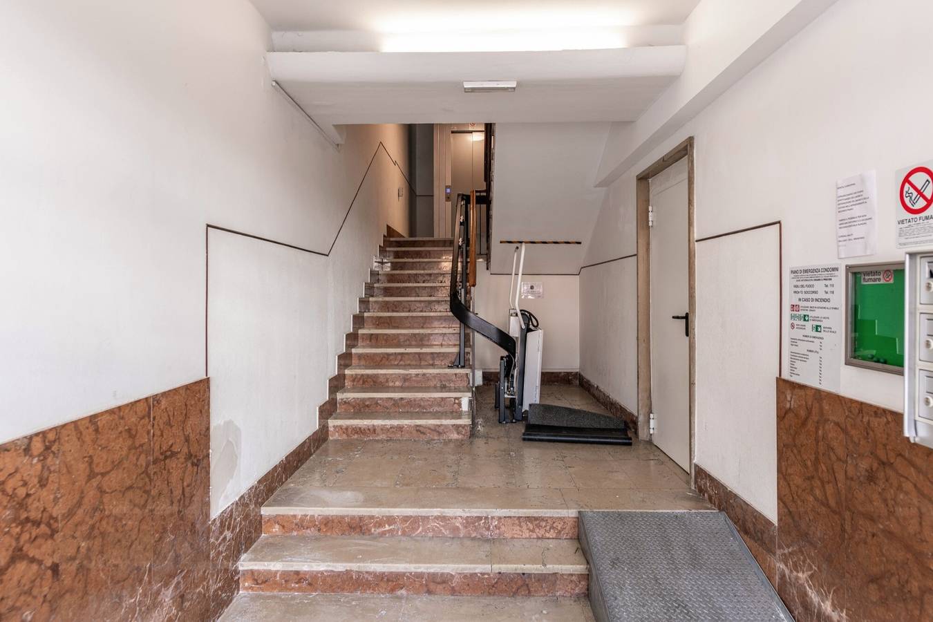 Room 'Deluxe  Castello Livings Trento' with Wi-Fi in Trydent, Fleimstaler Alpen