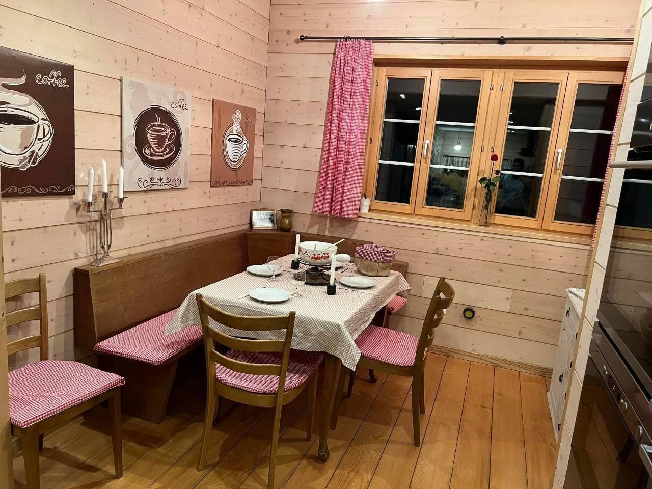 Ganze Wohnung, House in the Clouds in Schattenhalb, Berner Oberland