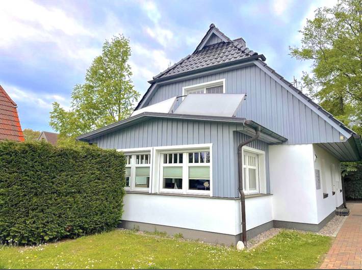 Ferienhaus für 8 Personen, mit Garten und Sauna sowie Terrasse, kinderfreundlich in Zingst - 2