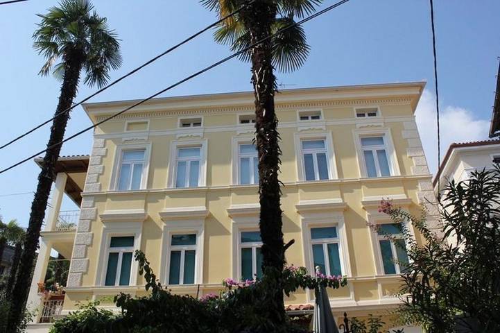 Maison d’hôte pour 2 personnes, avec terrasse et jardin dans Grad Opatija